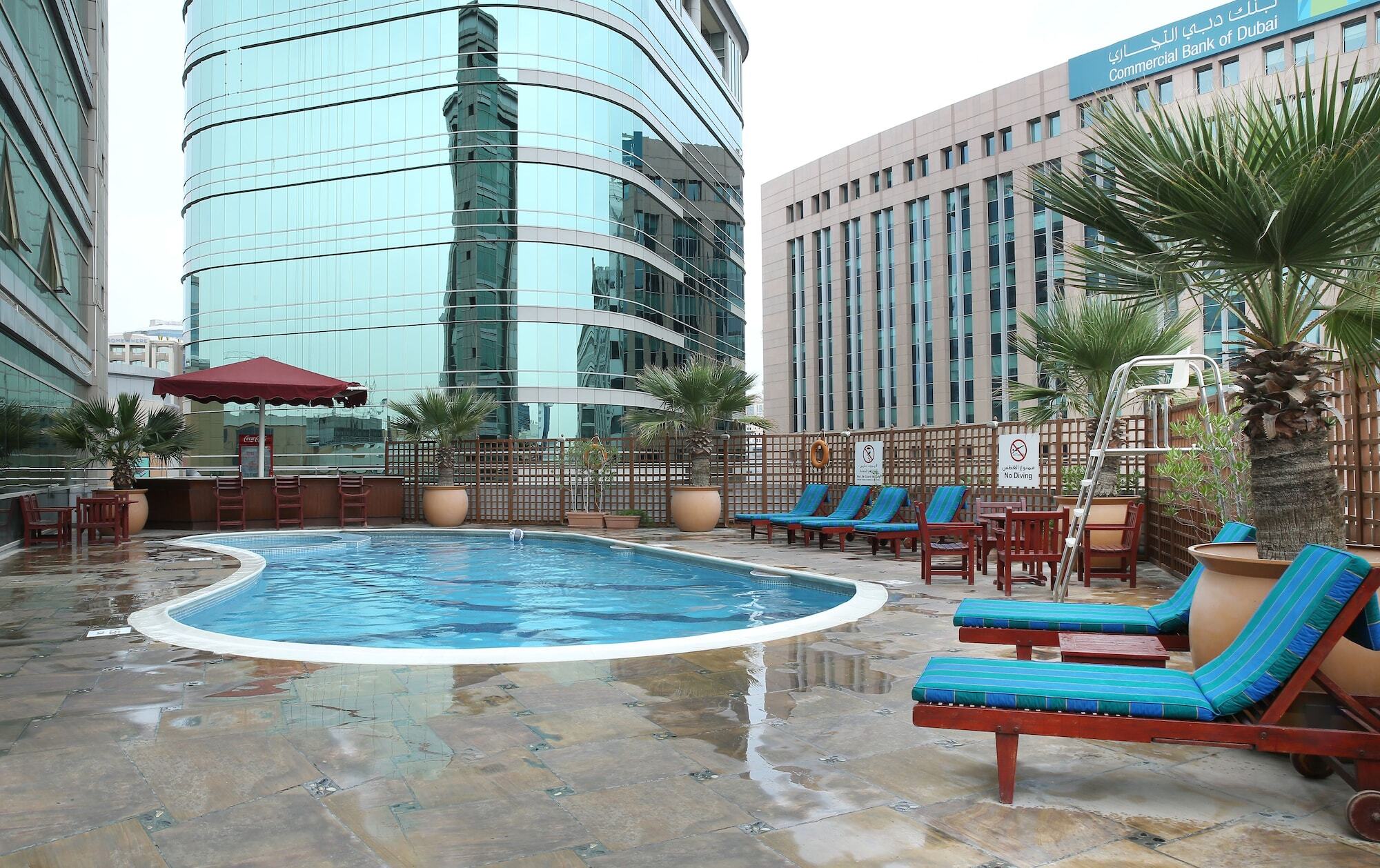 City Seasons Suites Dubaï Extérieur photo